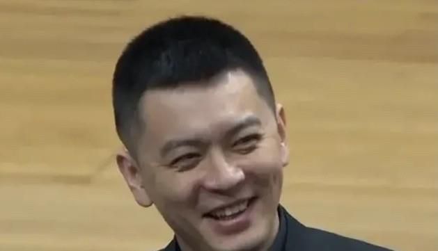 在线亚洲精品中文字幕美乳
