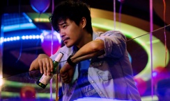 我和丰满老师疯狂做爰小说